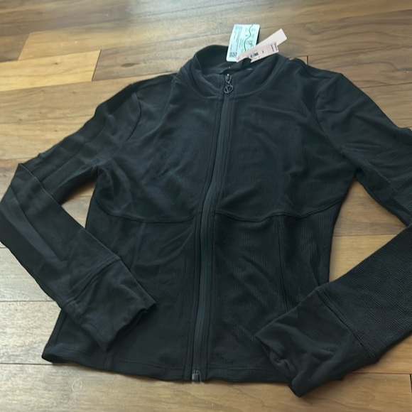 Victoria Secret Black Zip Up NWT Size S! - Picture 1 of 4